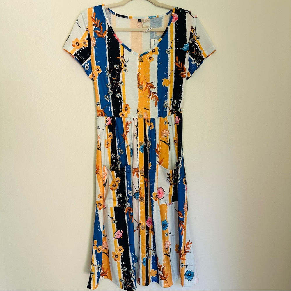 NWT Short Sleeve V-Neck Sundress with Pockets
